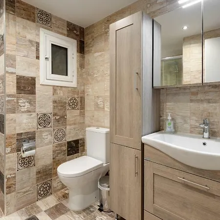 Brand-new Modern Flat In Heart Of Apartamento