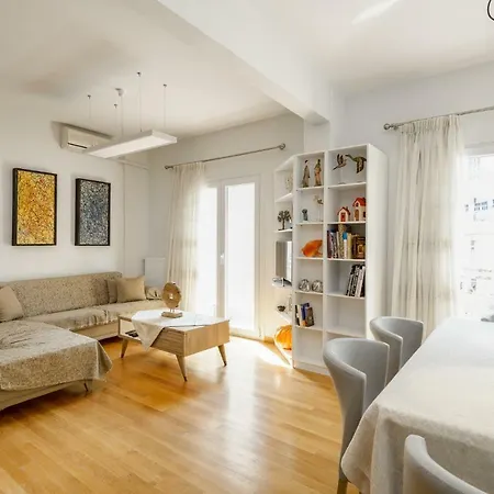 Brand-new Modern Flat In Heart Of Apartamento