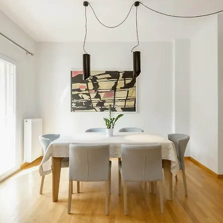 Brand-new Modern Flat In Heart Of *